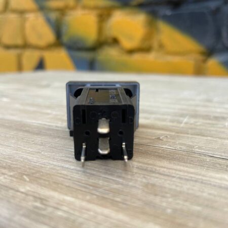 Кнопка панели Бизнес включение "света салона "