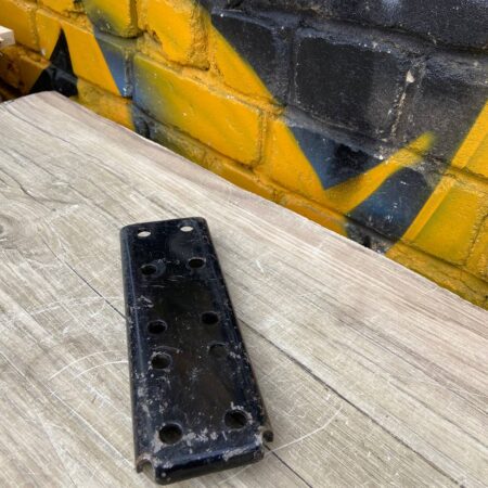 Пластина крепления платформы газель