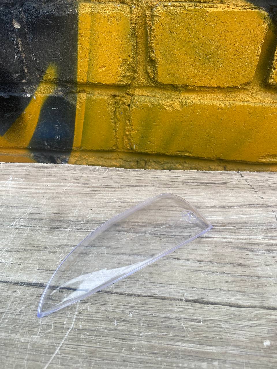 Стекло повторителя зеркала левое Стекло повторителя зеркала левое