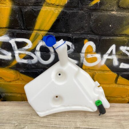 Бачок омывателя Газель Бизнес в крыло