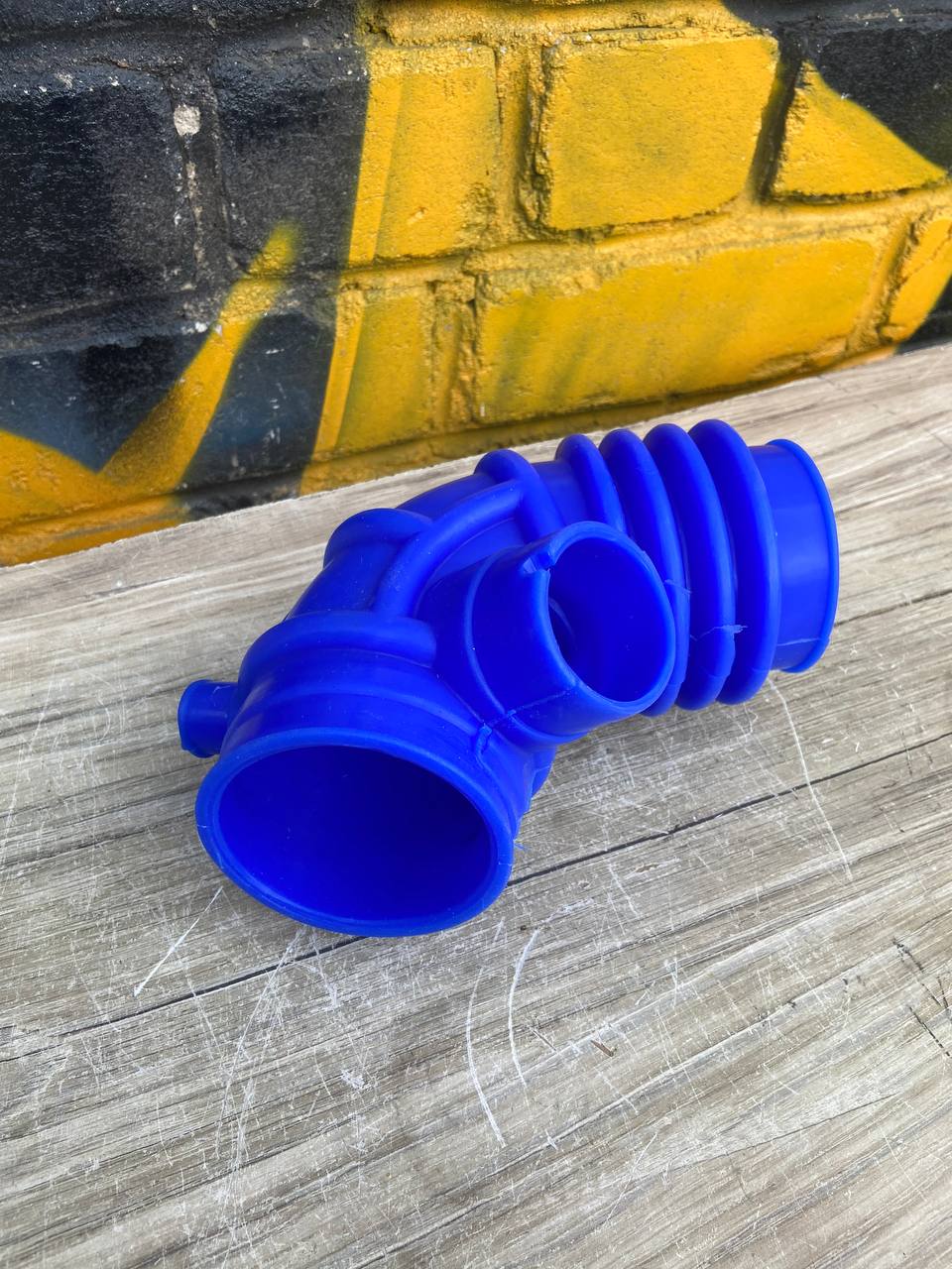 600ae9abe2d14629a6544d663a30eb8e.jpg Патрубок впускной УМЗ 4216 Евро-4 силикон