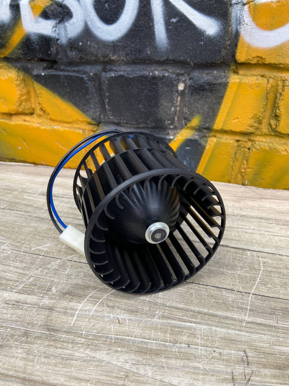 982936c4dee7ed4d01ab55524ce808ba.jpg Моторчик отопителя газель до бизнес