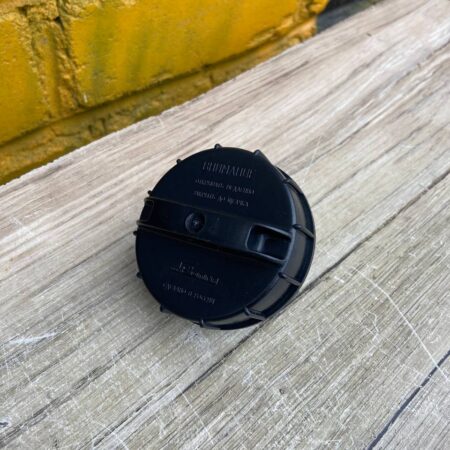 Крышка бака завод