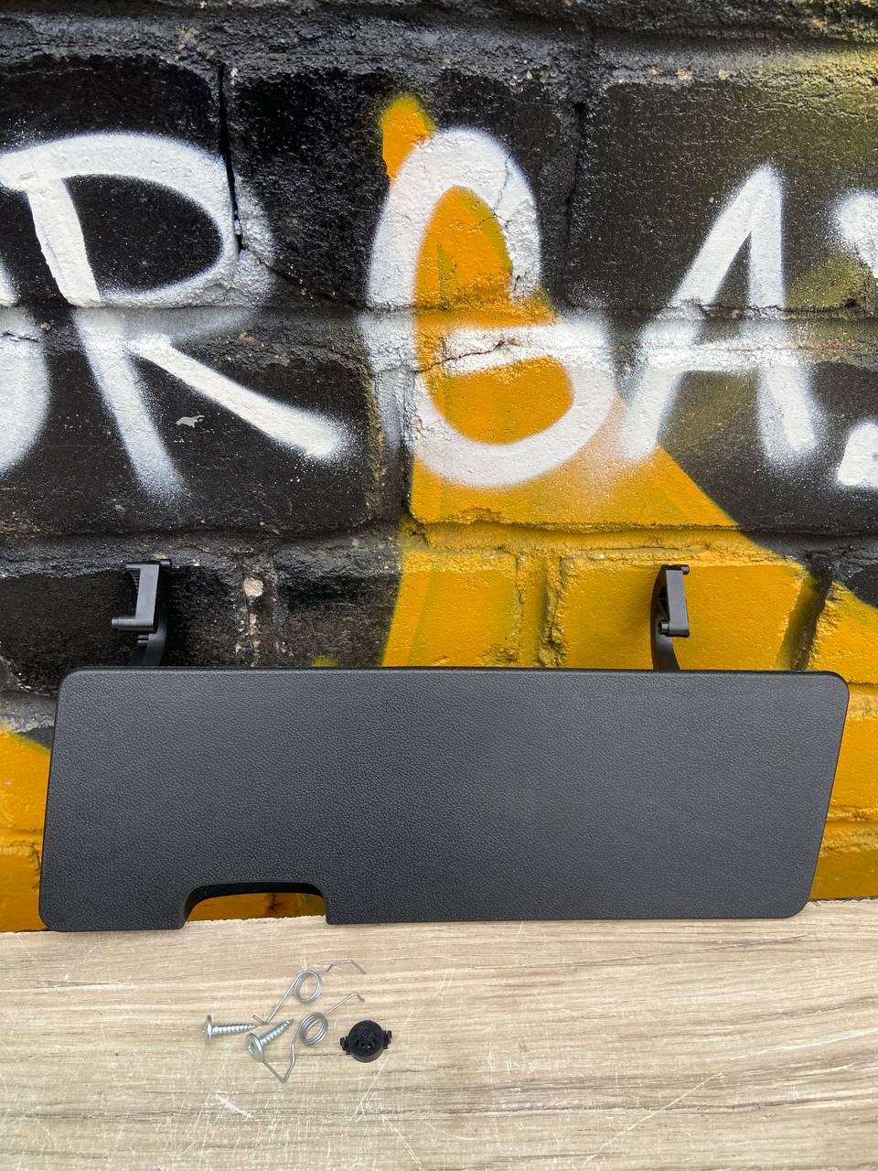 d560f77d5bfab0e6a05b46e25b77bf42.jpg Крышка бардачка газель некст верхний правый с установочным комплектом