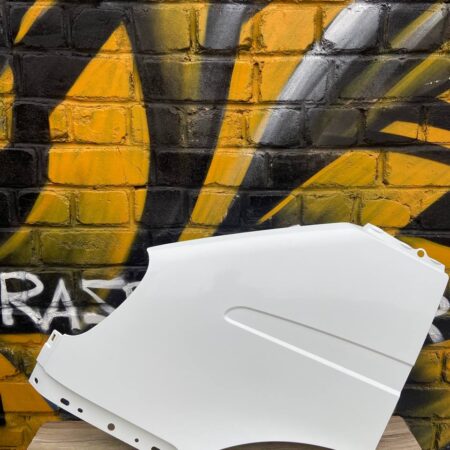 Крыло 3302 пластик (эконом) белое, левое