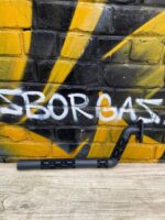 Труба заднего подкрылка пластик кривая