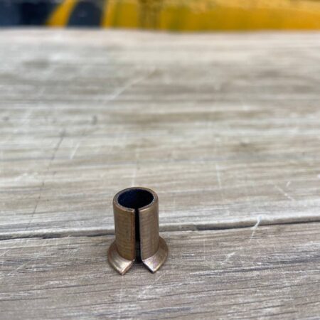 Втулка петли двери Газель